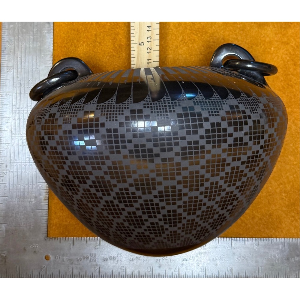 Eduardo Ortiz Bowl Pot Chevo Hand crafted Black Geometric Ring Handle Vessel